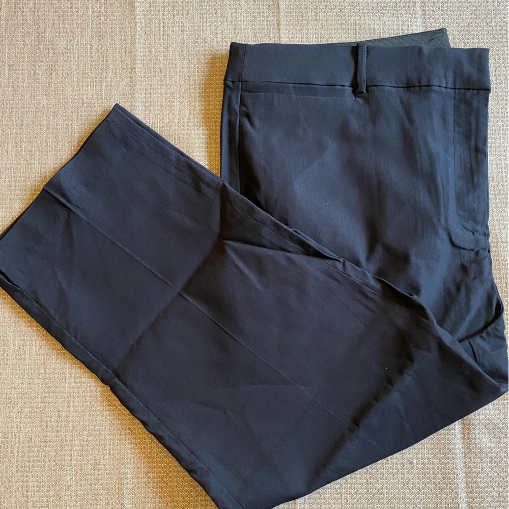 NWT Lane Bryant Slim Fit Capri